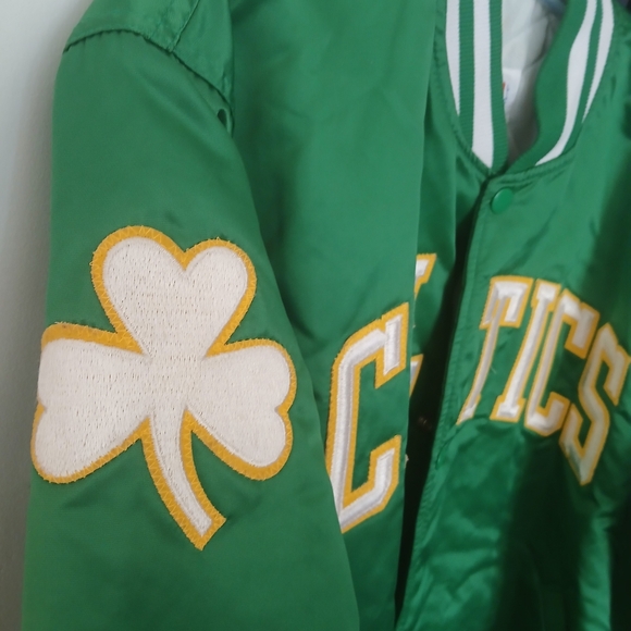 Large Starter Boston Celtics Bomber style Jacket adammosh2016 at Gmail dot com - Picture 6 of 6